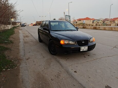 Hyundai Elantra 2003