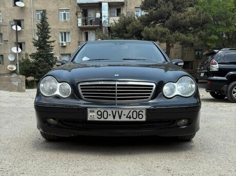 Mercedes C 200