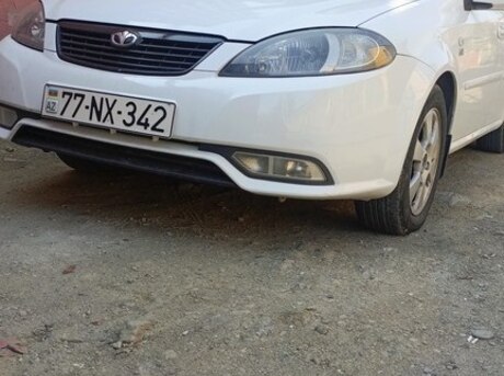 Daewoo Gentra 2014