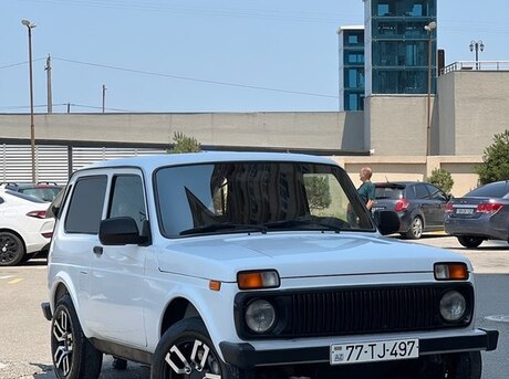 LADA (VAZ) Niva 2012