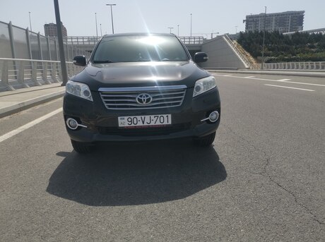 Toyota RAV4 2010