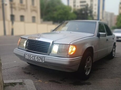 Mercedes E 200 1989