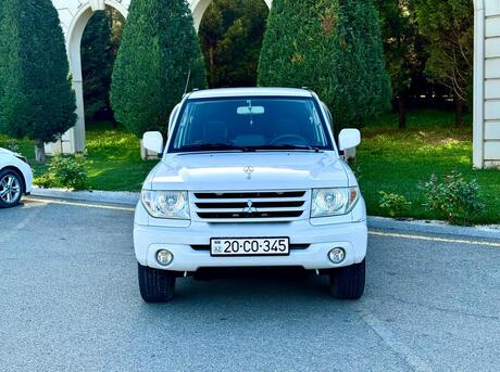 Mitsubishi Pajero io 2003