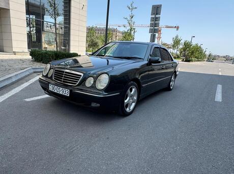 Mercedes E 240 2001