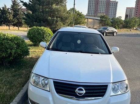 Nissan Sunny 2011