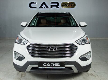 Hyundai Grand Santa Fe