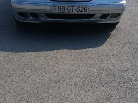 Mercedes E 220 d 2001