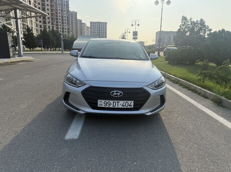 Hyundai Elantra 2017