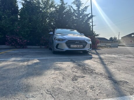 Hyundai Elantra 2017