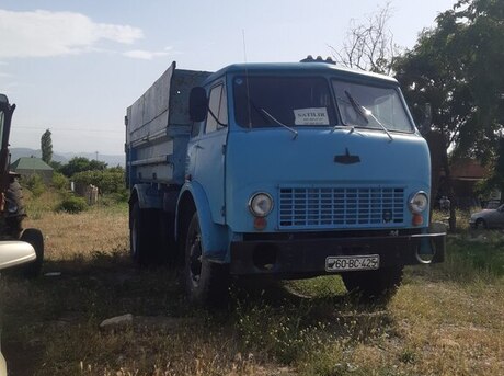 MAZ 504
