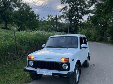LADA (VAZ) Niva 2013
