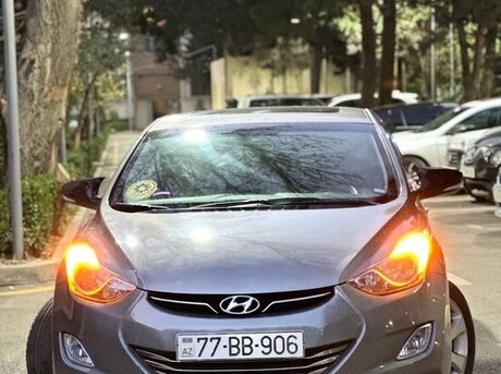 Hyundai Elantra 2013