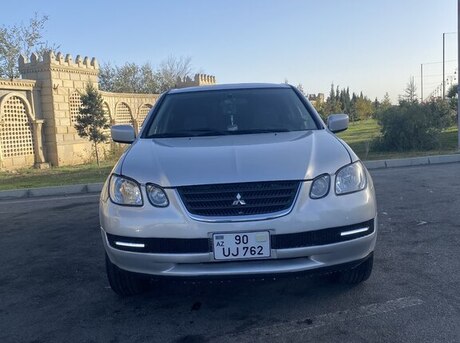 Mitsubishi Airtrek 2001