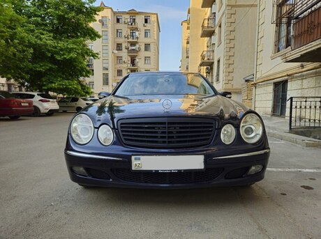 Mercedes E 240 2002