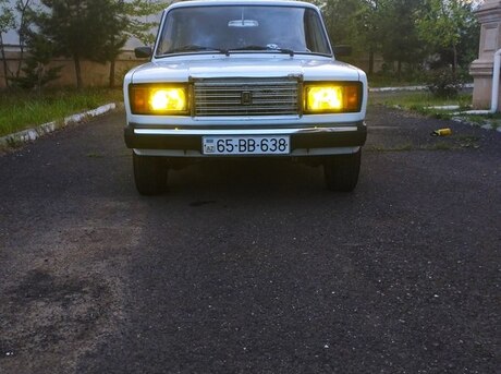 LADA (VAZ) 2107 2010