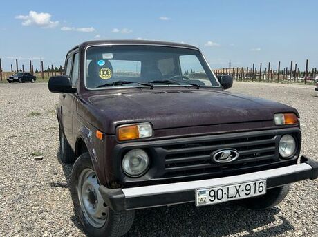 LADA (VAZ) Niva 2009