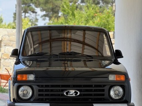 LADA (VAZ) Niva 2012