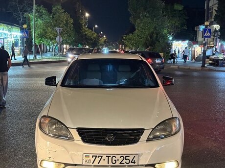 Daewoo Gentra 2013