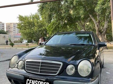 Mercedes E 270 2000