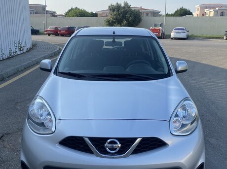 Nissan March 2016