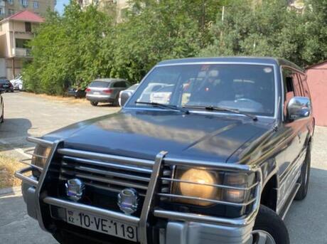 Mitsubishi Pajero 1993