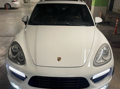 Porsche Cayenne S