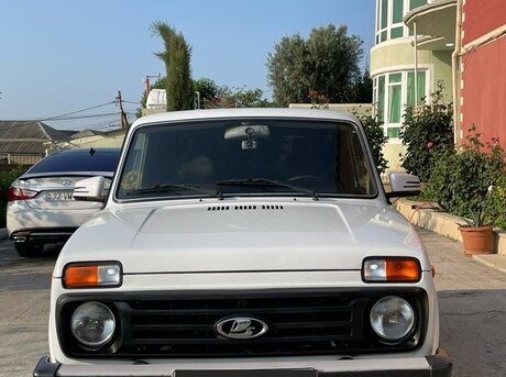 LADA (VAZ) Niva 2013