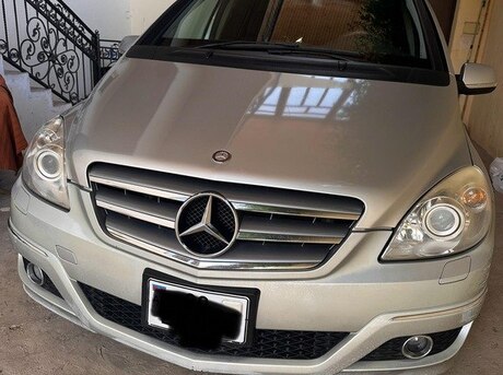 Mercedes B 180 2011