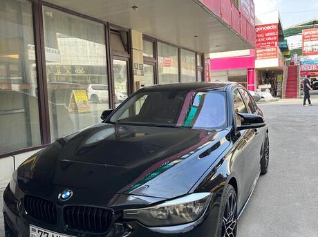 BMW 330 2015