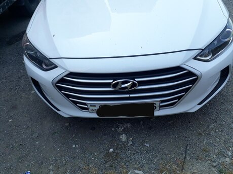 Hyundai Elantra 2018
