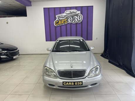 Mercedes S 320