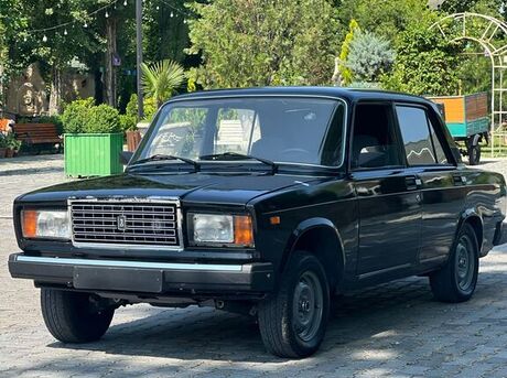 LADA (VAZ) 2107 2010