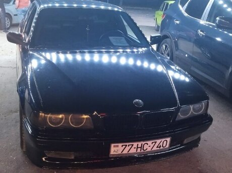 BMW 735 1998