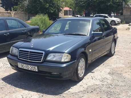 Mercedes C 200