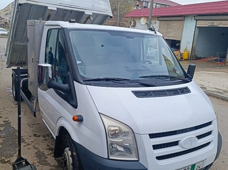 Ford Transit 2010