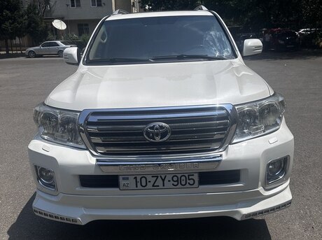 Toyota Land Cruiser 2011