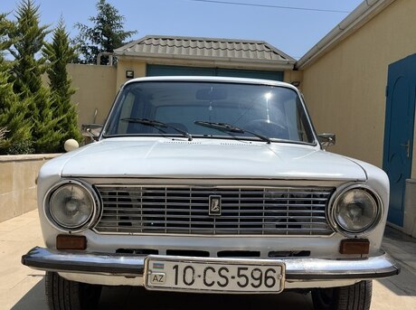 LADA (VAZ) 21011 1984