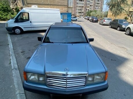 Mercedes 190 1989