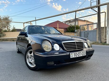 Mercedes E 220 d 2000