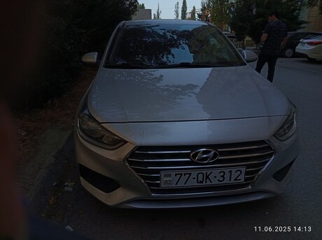 Hyundai Accent
