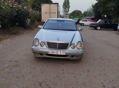 Mercedes E 220 d 2001