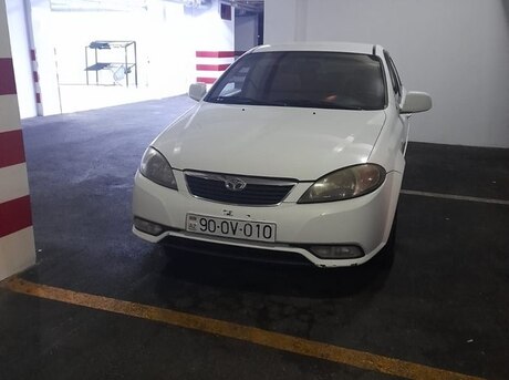 Daewoo Gentra 2014