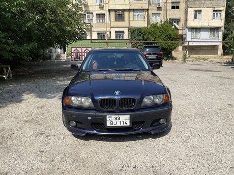 BMW 323 2000