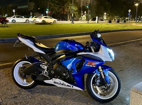 Suzuki GSX-R 1000