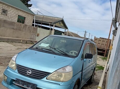 Nissan Serena 2002