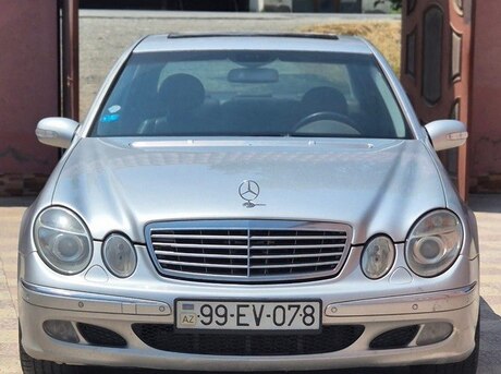 Mercedes E 270 2004