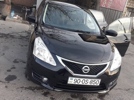 Nissan Tiida 2013