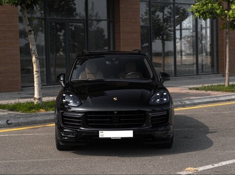 Porsche Cayenne GTS