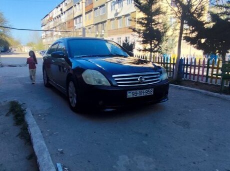 Nissan Teana 2003