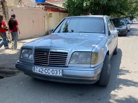 Mercedes E 300 d 1994